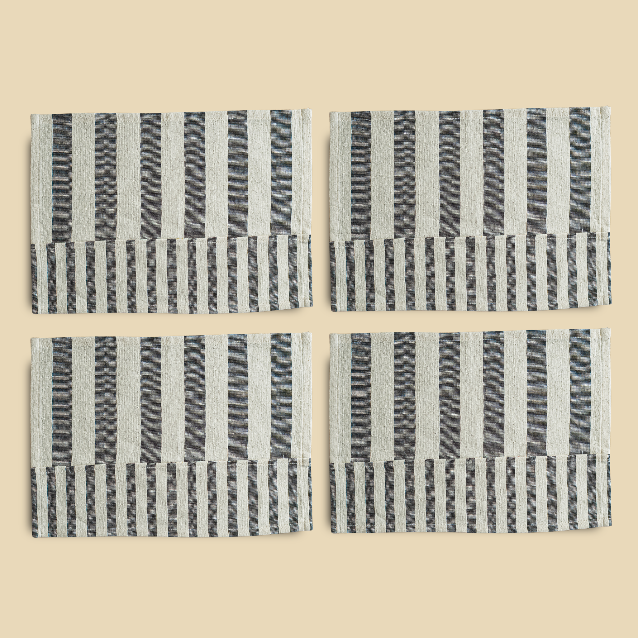 4 Pack Mantel Individual Revuelo